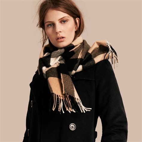 classic cashmere burberry scarf|Burberry cashmere scarf review.